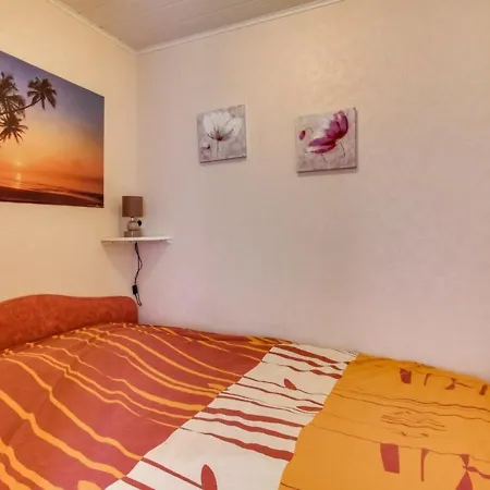 A Pour 6 Avec Balcon, Vue Montagne Et Parking - Fr-1-402-34 아파트 Esquièze - Sère