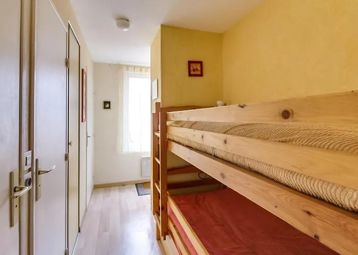 A Pour 6 Avec Balcon, Vue Montagne Et Parking - Fr-1-402-34